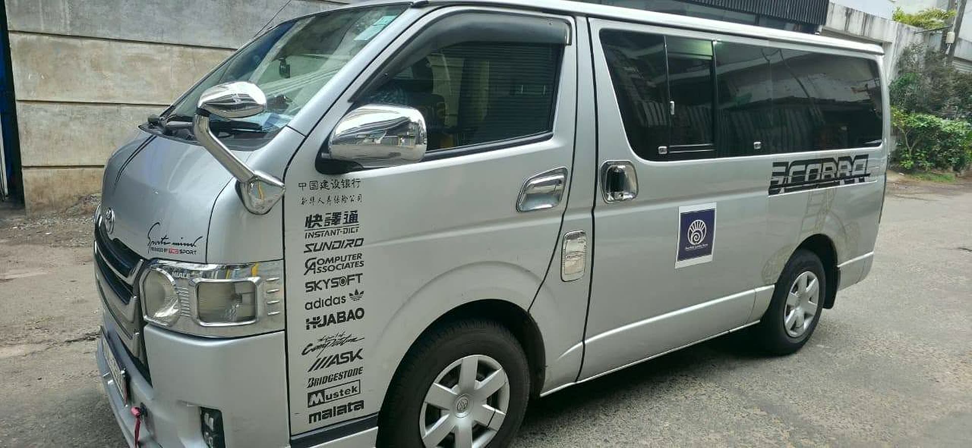 Pearlisle Lanka Tours air-conditioned van