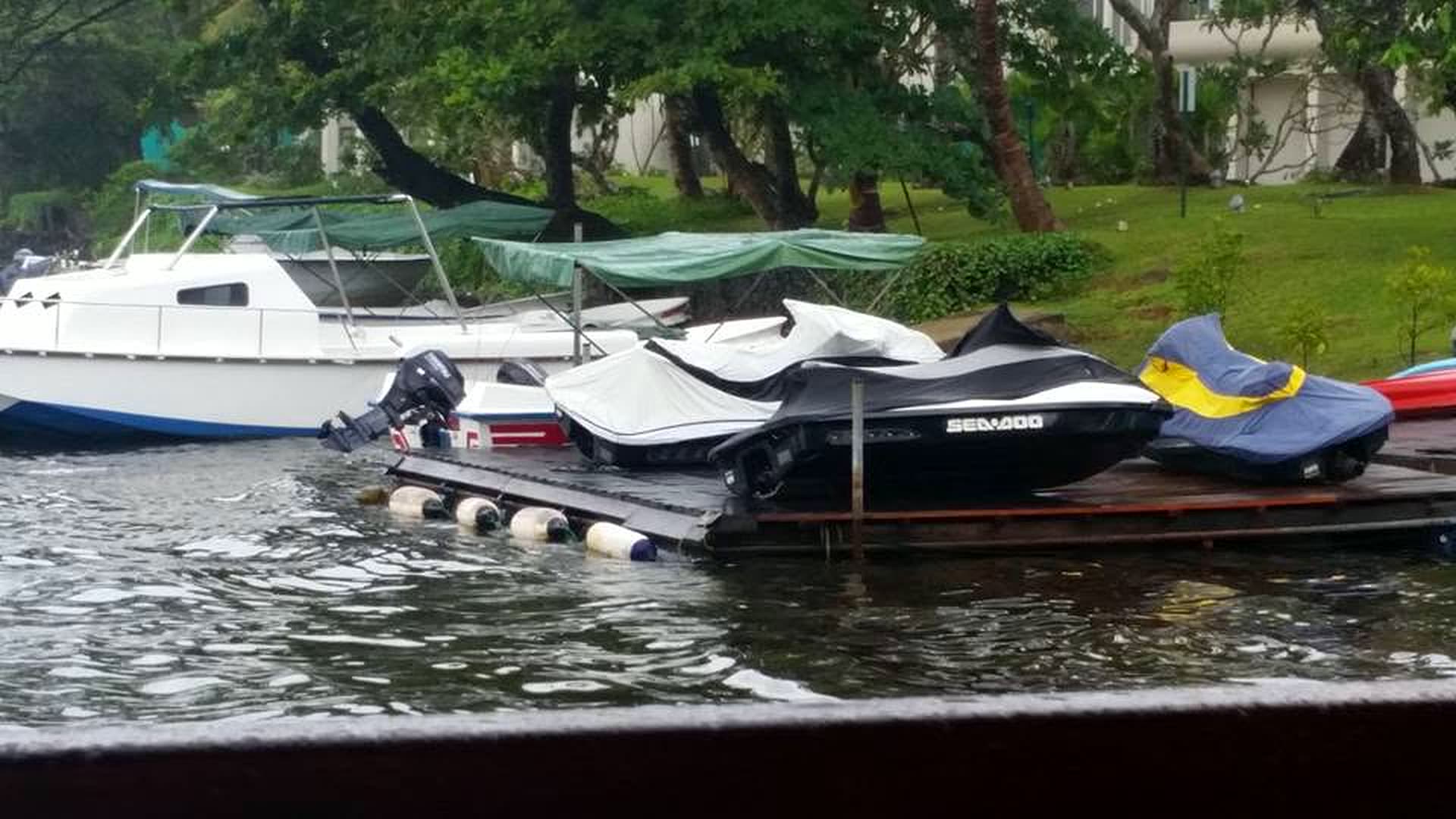 Jet skis on the Bentota river